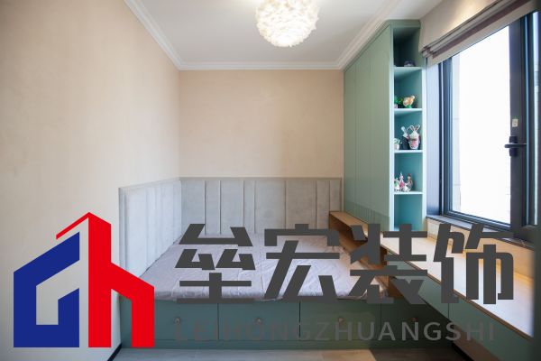 142㎡現(xiàn)代簡約丨 黑白格調(diào)下的溫柔空間！